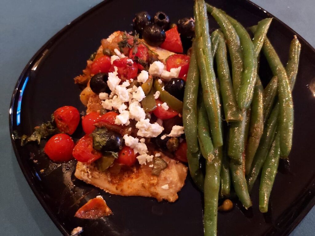 fish veracruz with green beans