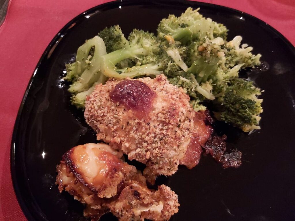 chicken broccoli and prosciutto