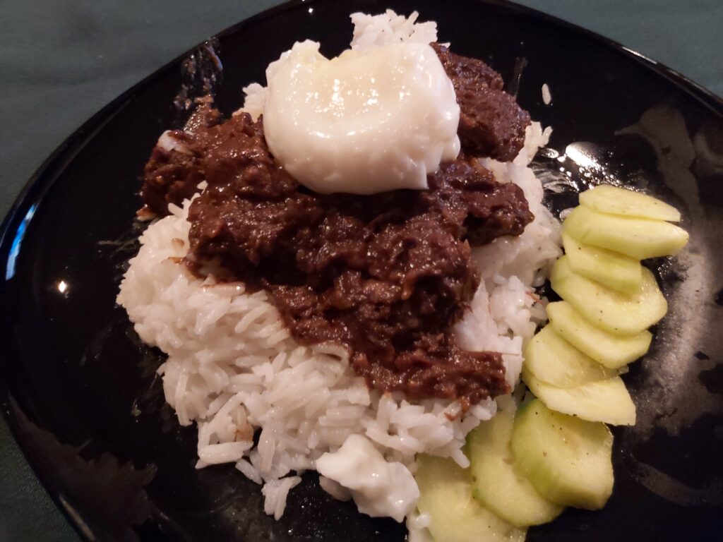 beef rendang with rice and egg 2