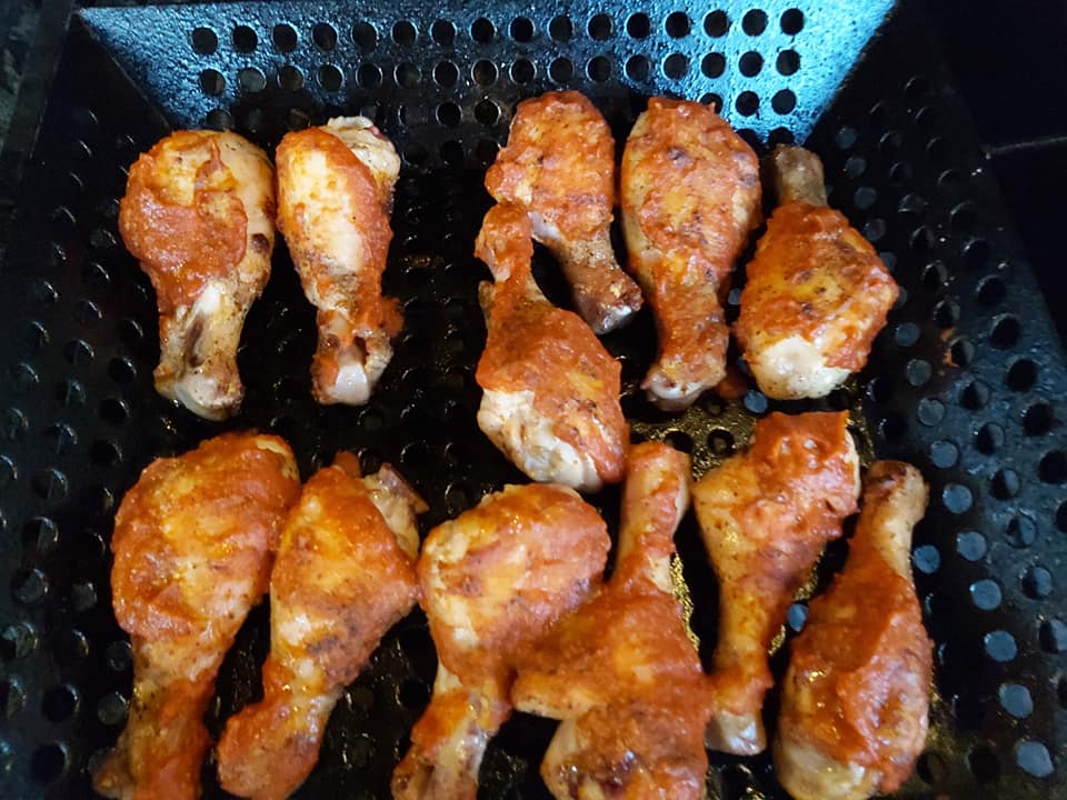 BBQ Drumsticks with Enchilada Sauce