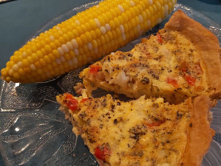 quich and corn on the cob